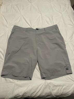 Billabong Men's Light Gray Casual Tech Shorts